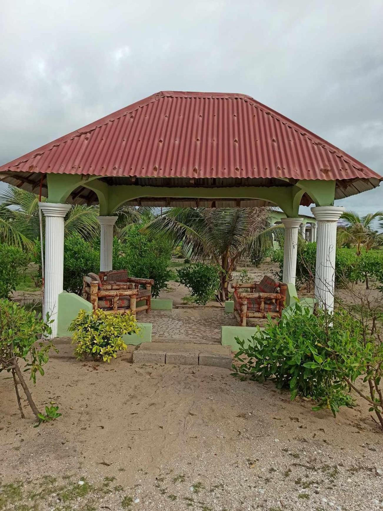Bosofet Beach And Creek Lodge Sanyang エクステリア 写真
